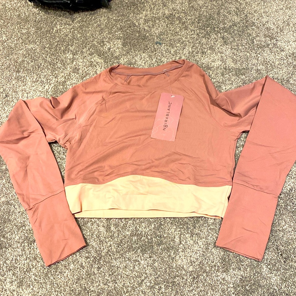 Noireblanc dusty rose small brand new with tags crop long sleeve soft Toronto